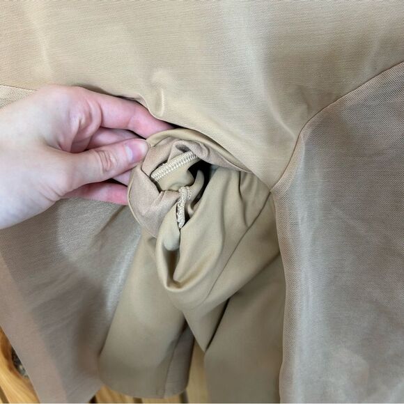 Honeylove SuperPower Sculpting Shorts Shapewear in Sand Size 1x - Picture 9 of 13